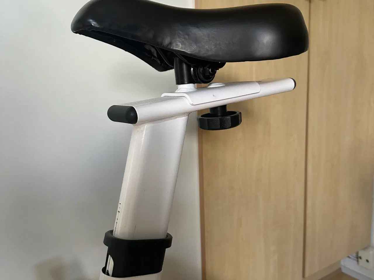 Billede 3 - Motionscykel  ( meget fin og virker som den skal)