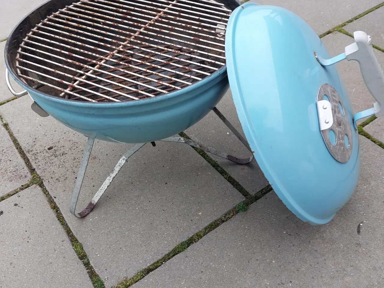 Billede 2 - Fin lille Weber kuglegrill 