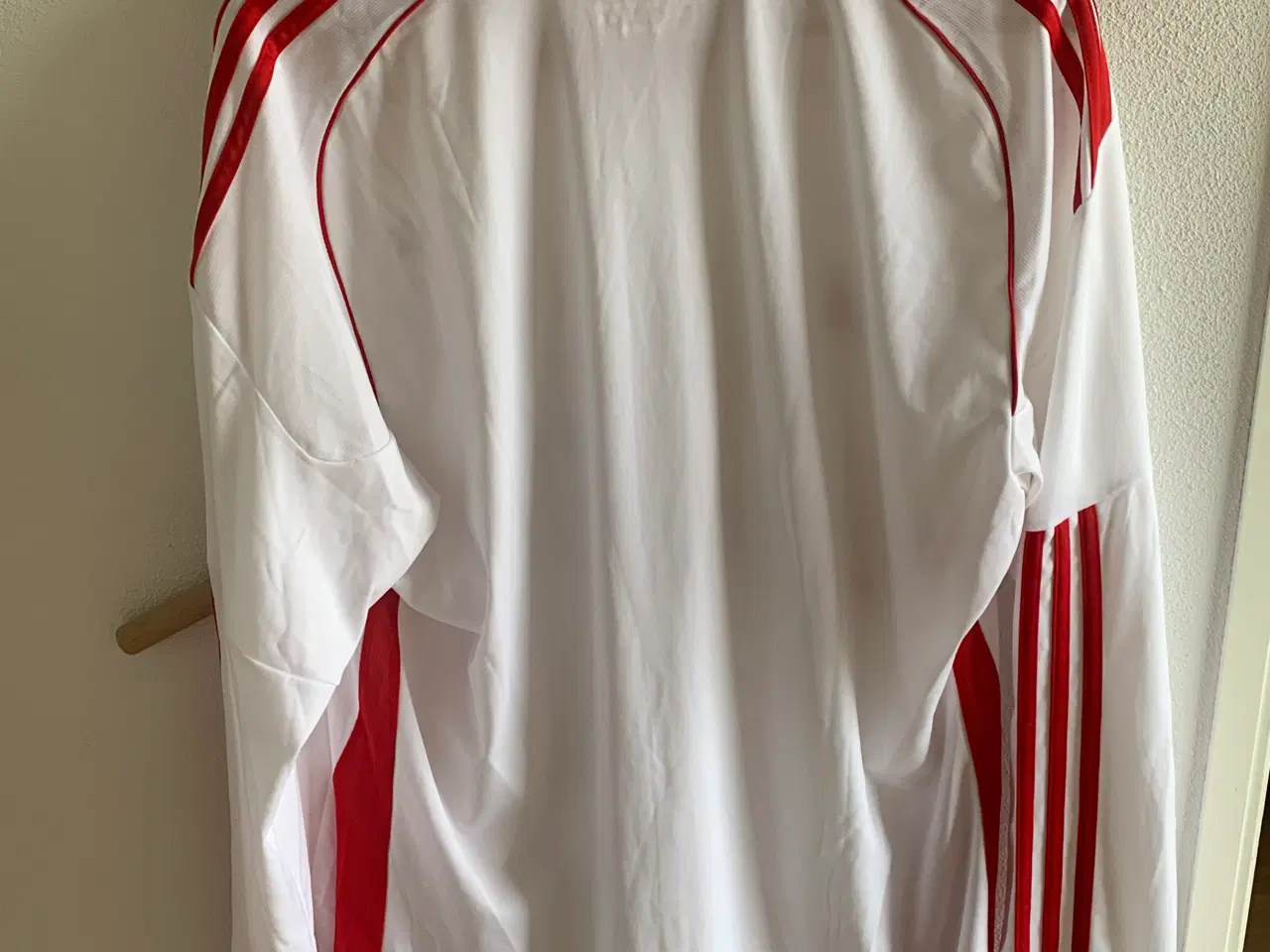 Billede 2 - Ny Hamburg SV trøje størrelse L 