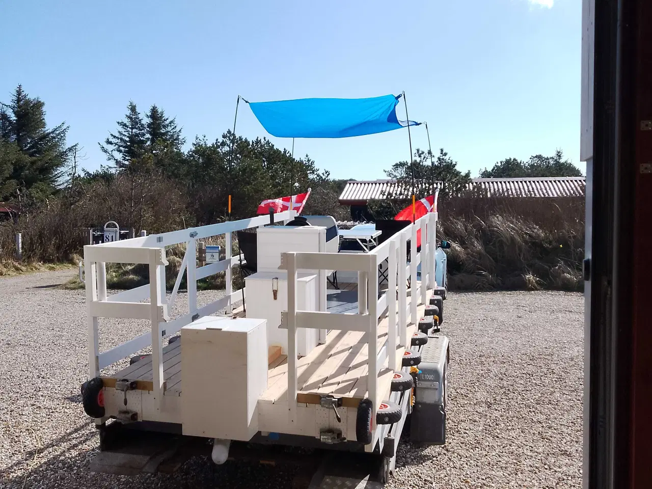 Billede 5 - Båd/ tømmerflåde 