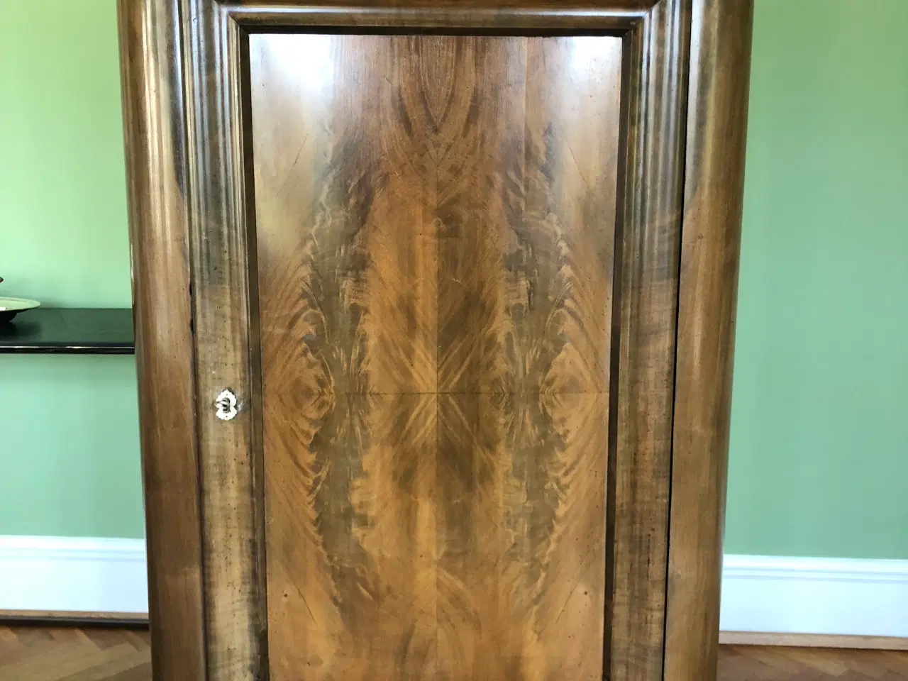 Billede 1 - Retro hjørneskab, fin stand 