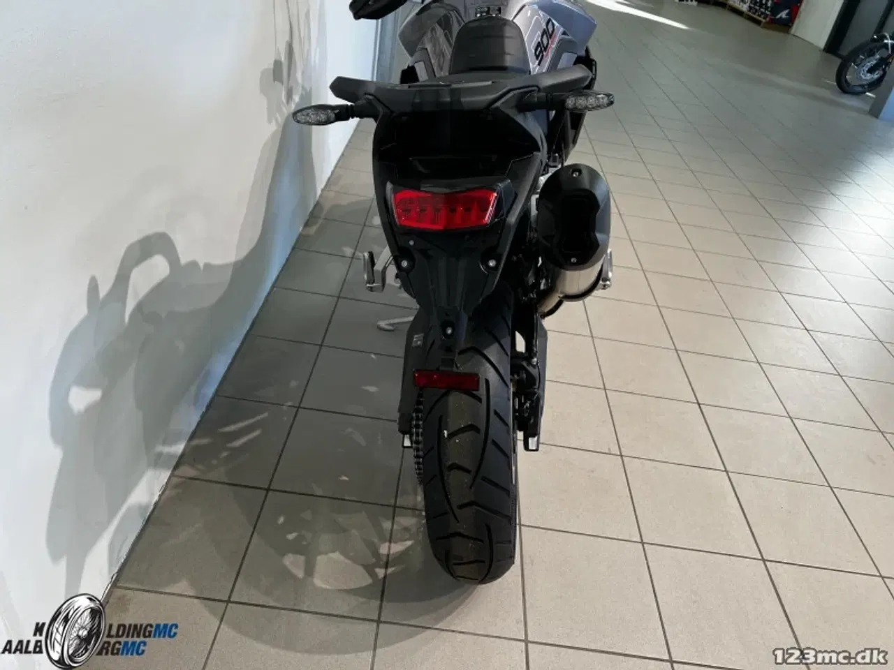 Billede 6 - Triumph Tiger 900 GT GRAPHITE / SAPPHIRE BLACK