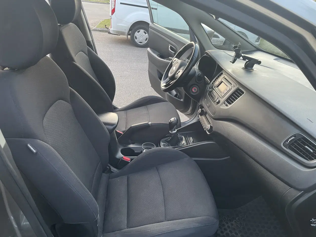 Billede 2 - Kia Carens 115 hk Diesel 1,7  (7 personer)  