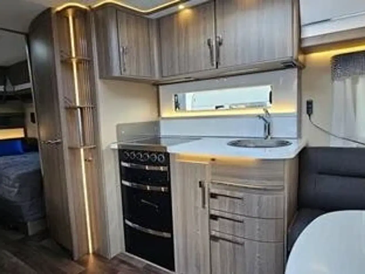 Billede 5 - Kabe Royal 600 GLE KS