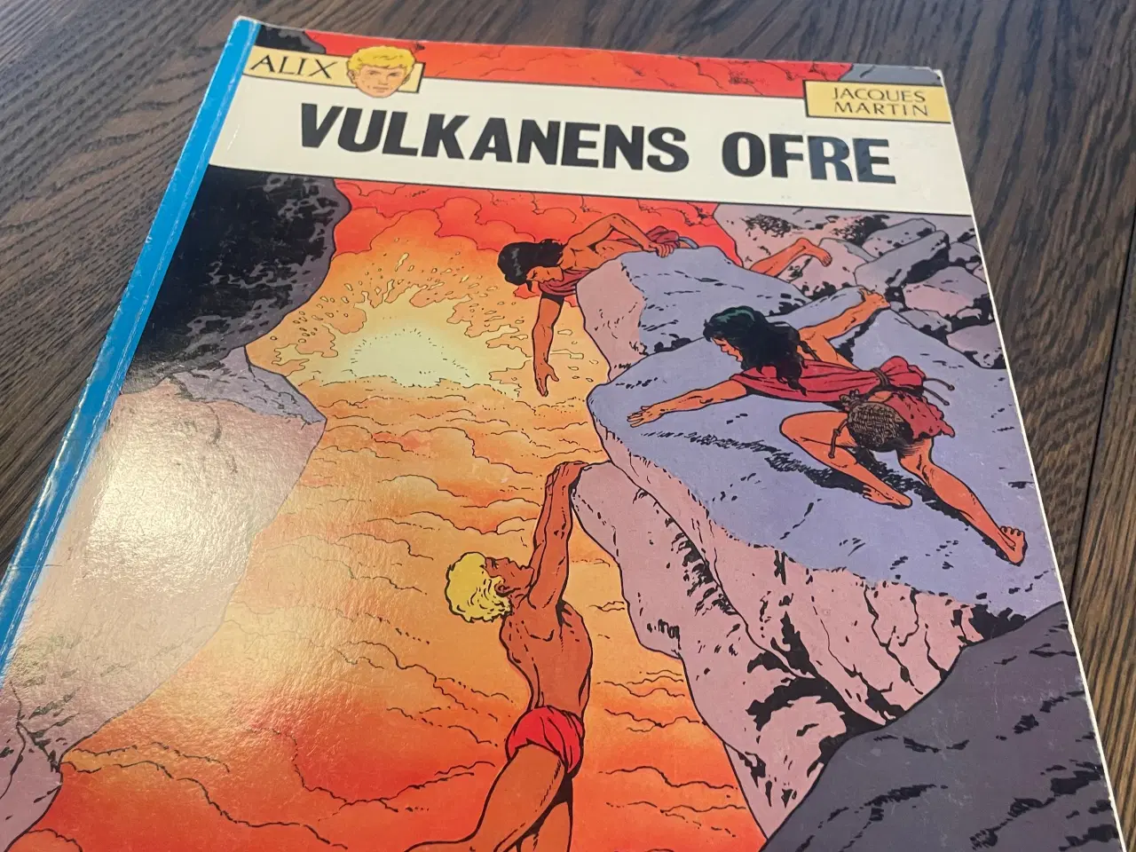 Billede 7 - Forskellige tegneserier sælges.