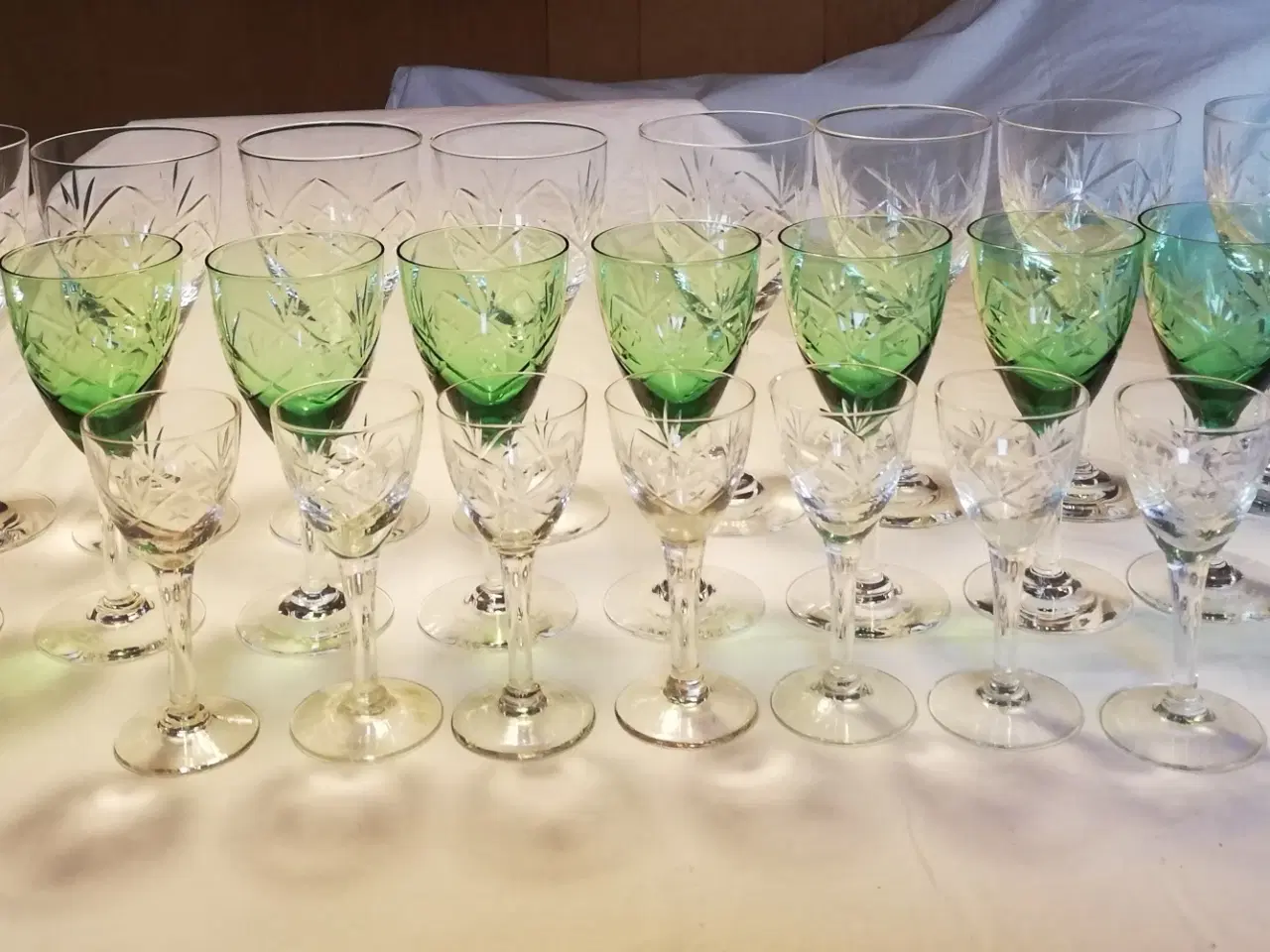 Billede 1 - Ulla glas rødvin højde 17 cm, rhinskvin og portvin