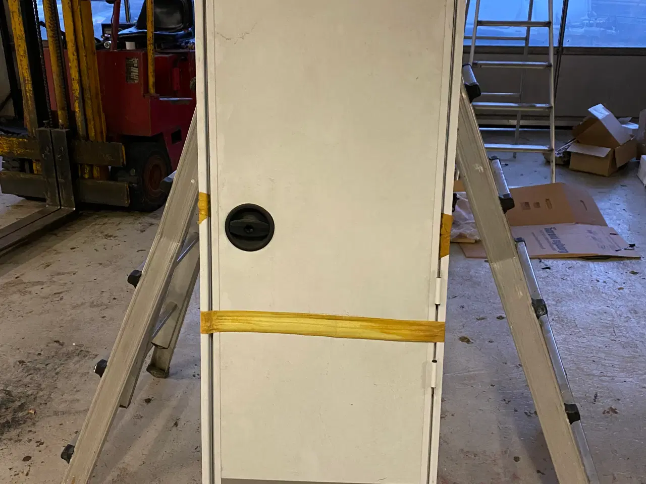 Billede 1 - Dethleffs dør  "Glat"