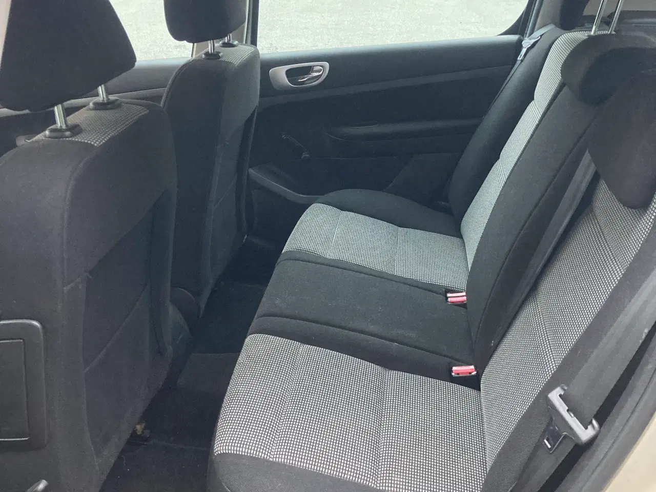 Billede 6 - Velkørende billig bil