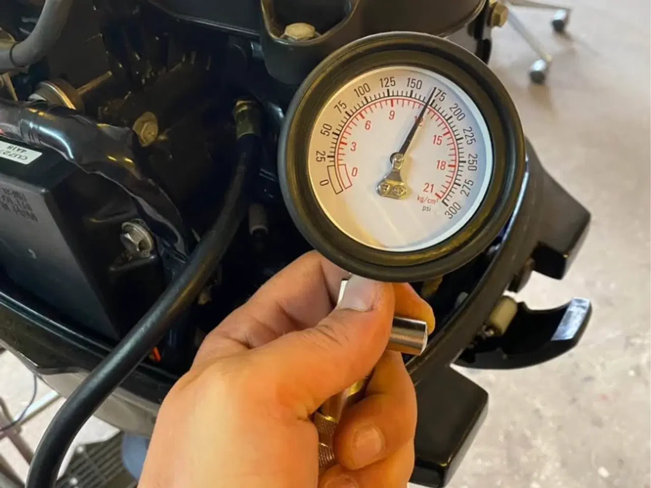 Billede 9 - Mercury 15 hk påhængsmotor med trim og elstart 