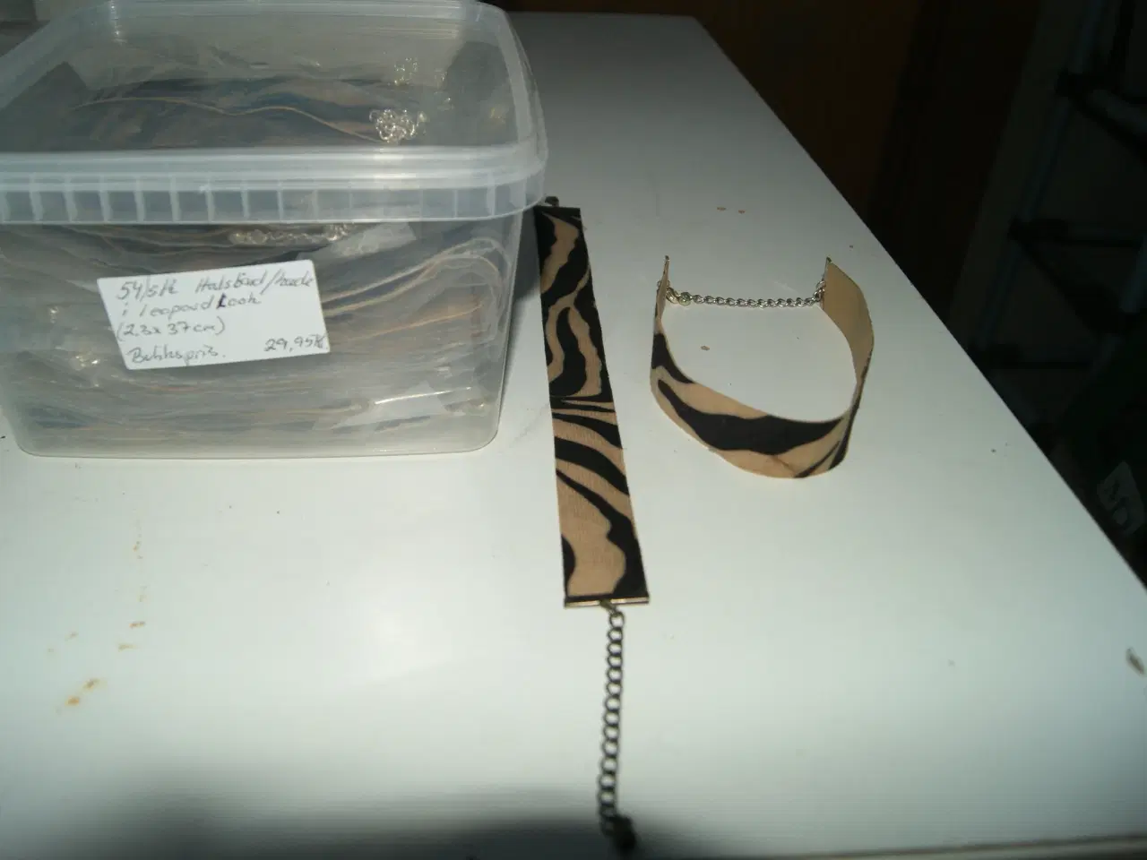 Billede 6 - Smykker i. ca. 400 Plast Kasser. haves. alt forsk.