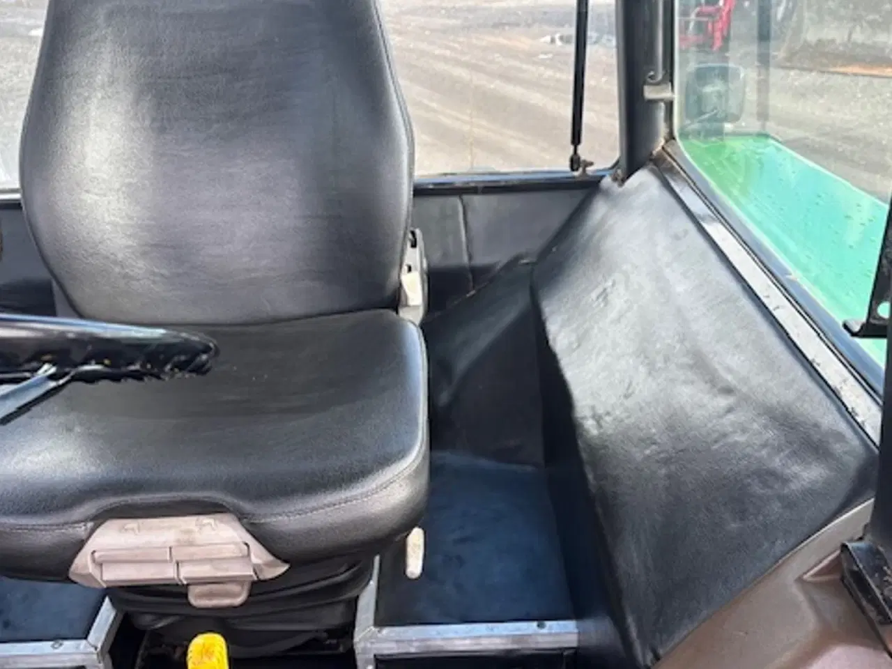 Billede 18 - John Deere 4755 MED FRONTLIFT, LUFTANLÆG, NYE DÆK FOR