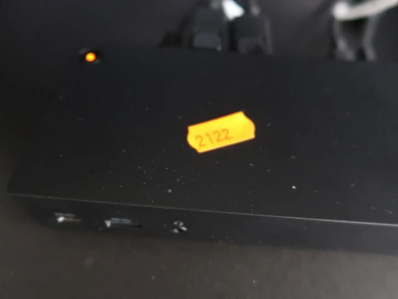 Billede 2 - 2 stk. computerskærme SAMSUNG 24T450FQR, dockingstation LENOVO ThinkPad, tastatur, mus