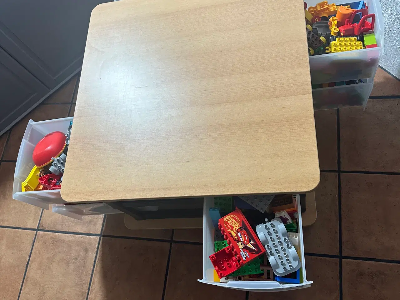 Billede 3 - Opbevaringsbord til Lego med 8 skuffer  