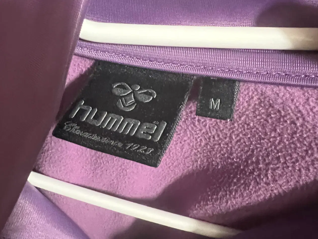 Billede 3 - Hummel zip trøje