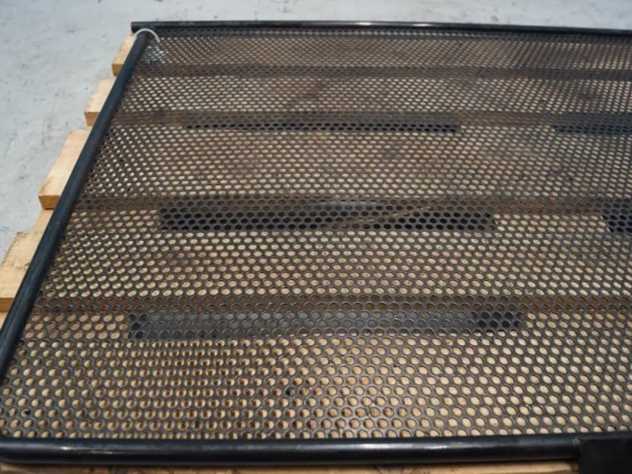 Billede 2 - Case 8010 Afskærmning 87566545