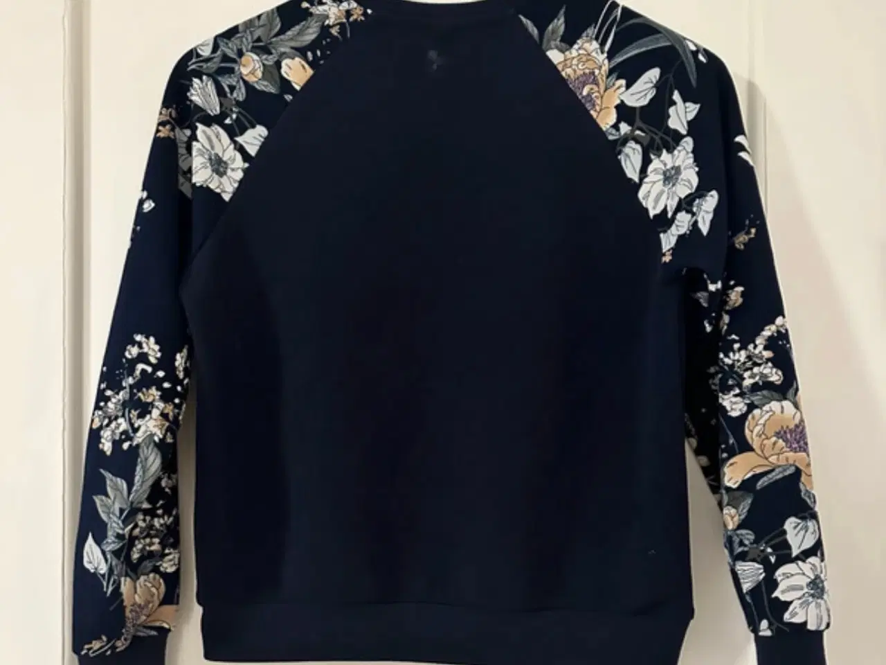 Billede 3 - Pige tøjpakke str. 140-146