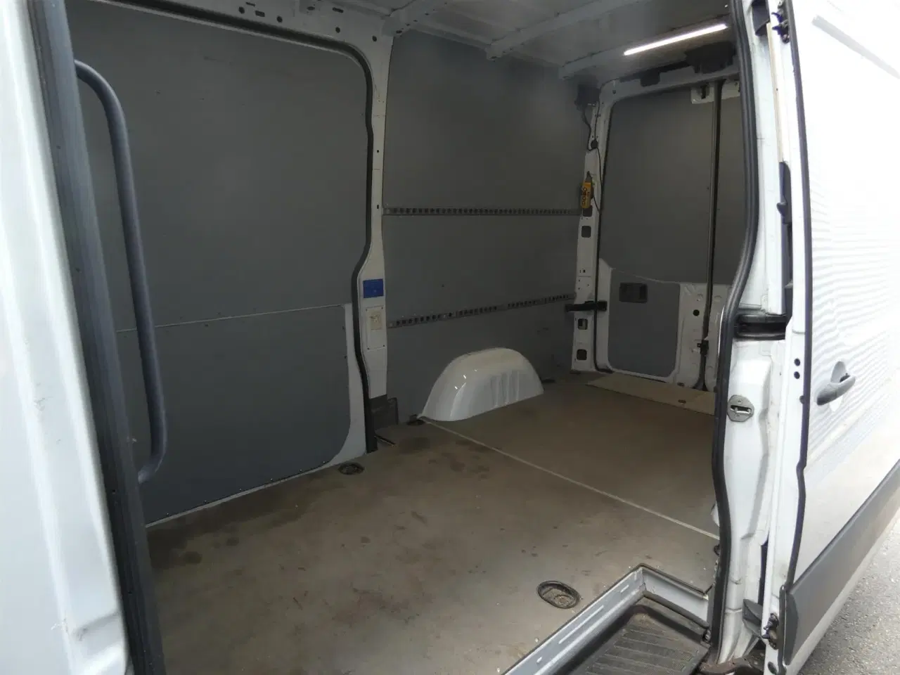 Billede 9 - Mercedes-Benz Sprinter 316 KASSEVOGN AUT, 2 SKYDEDØRE 2,1 CDI R2 163HK Van Man.