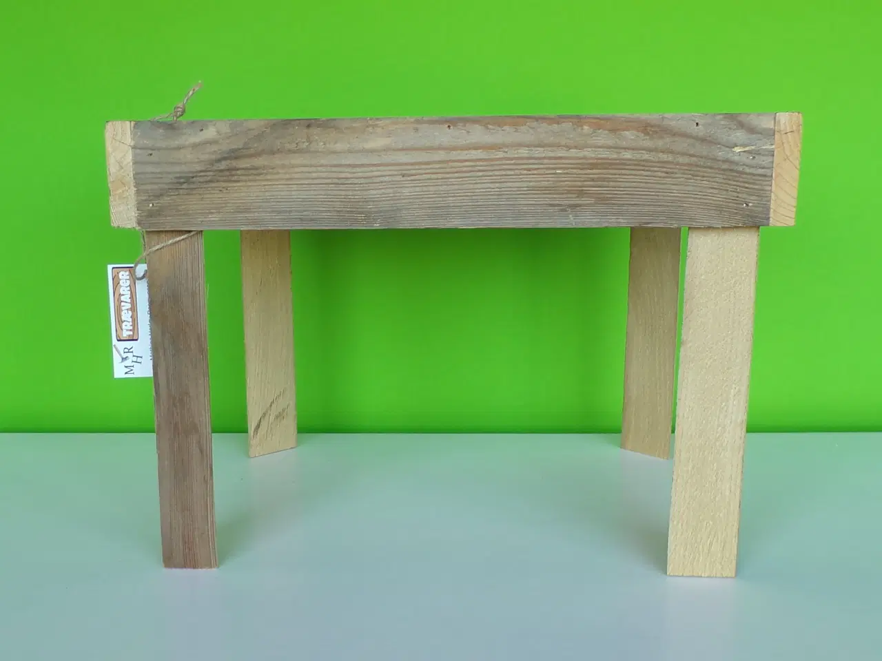 Billede 3 - Bord af genbrugstræ fyr - sidebord