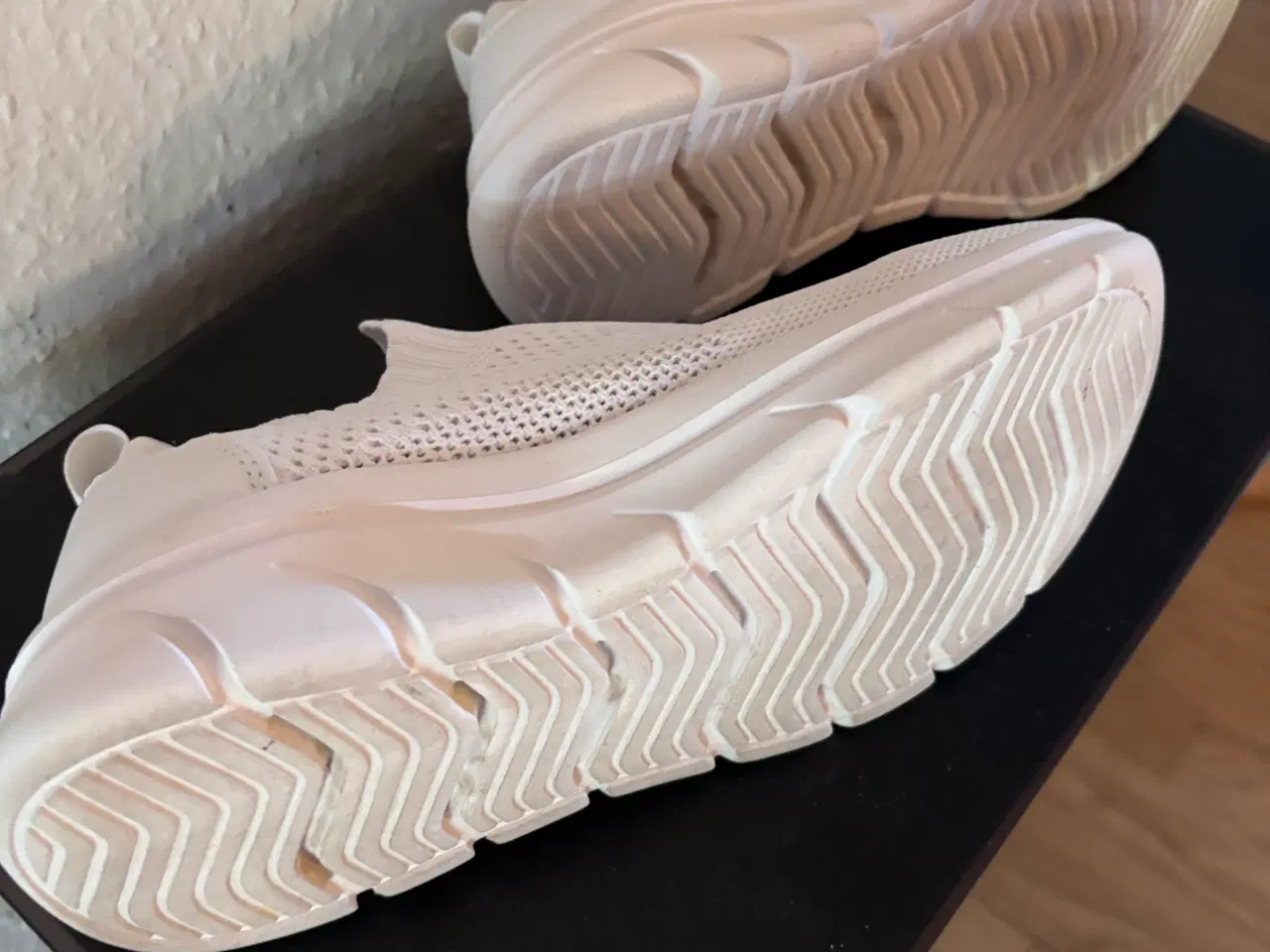 Billede 3 - Rugged Gear, hvide sneakers
