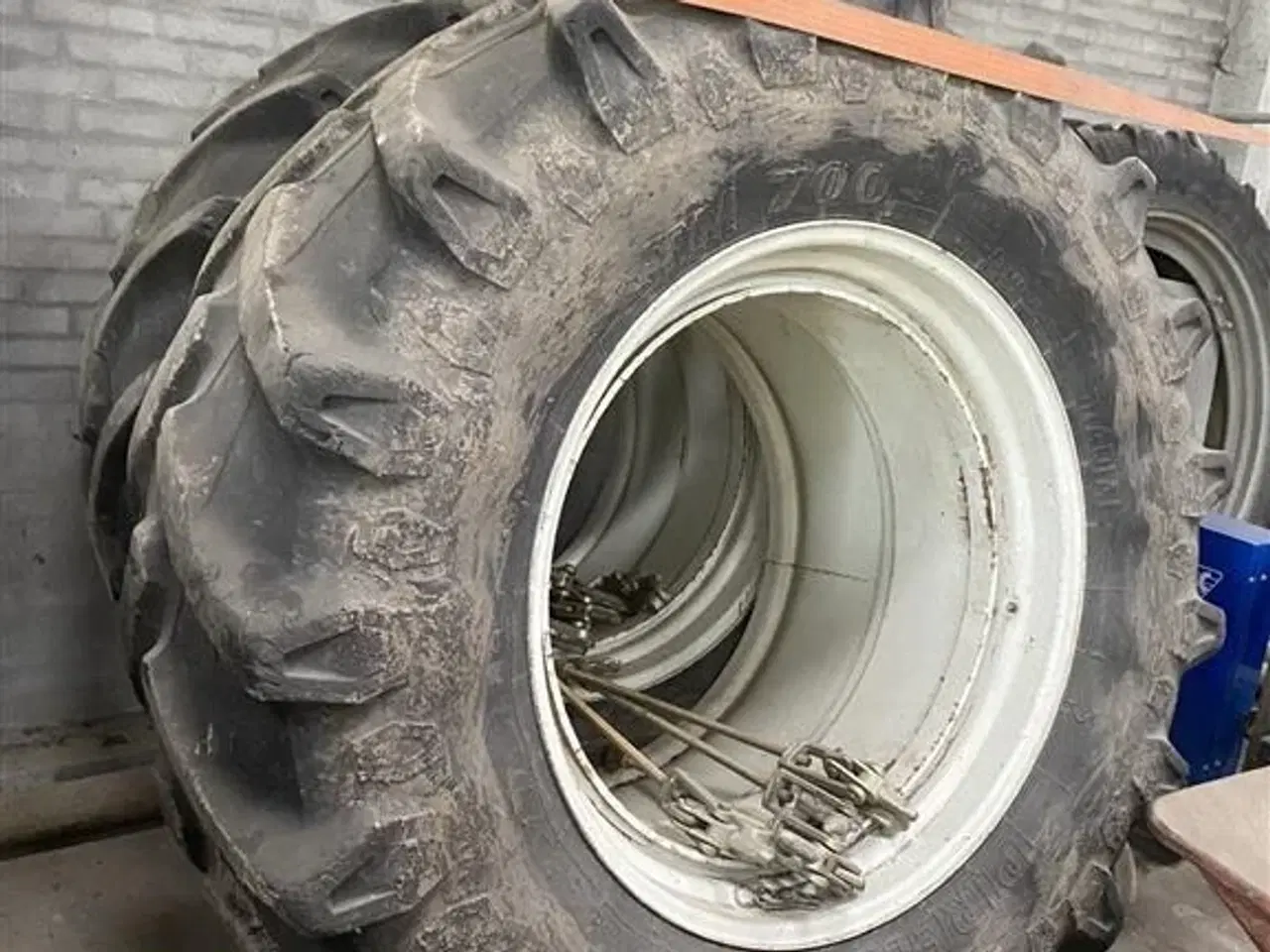 Billede 1 - Pirelli 580/70 R38 med låse