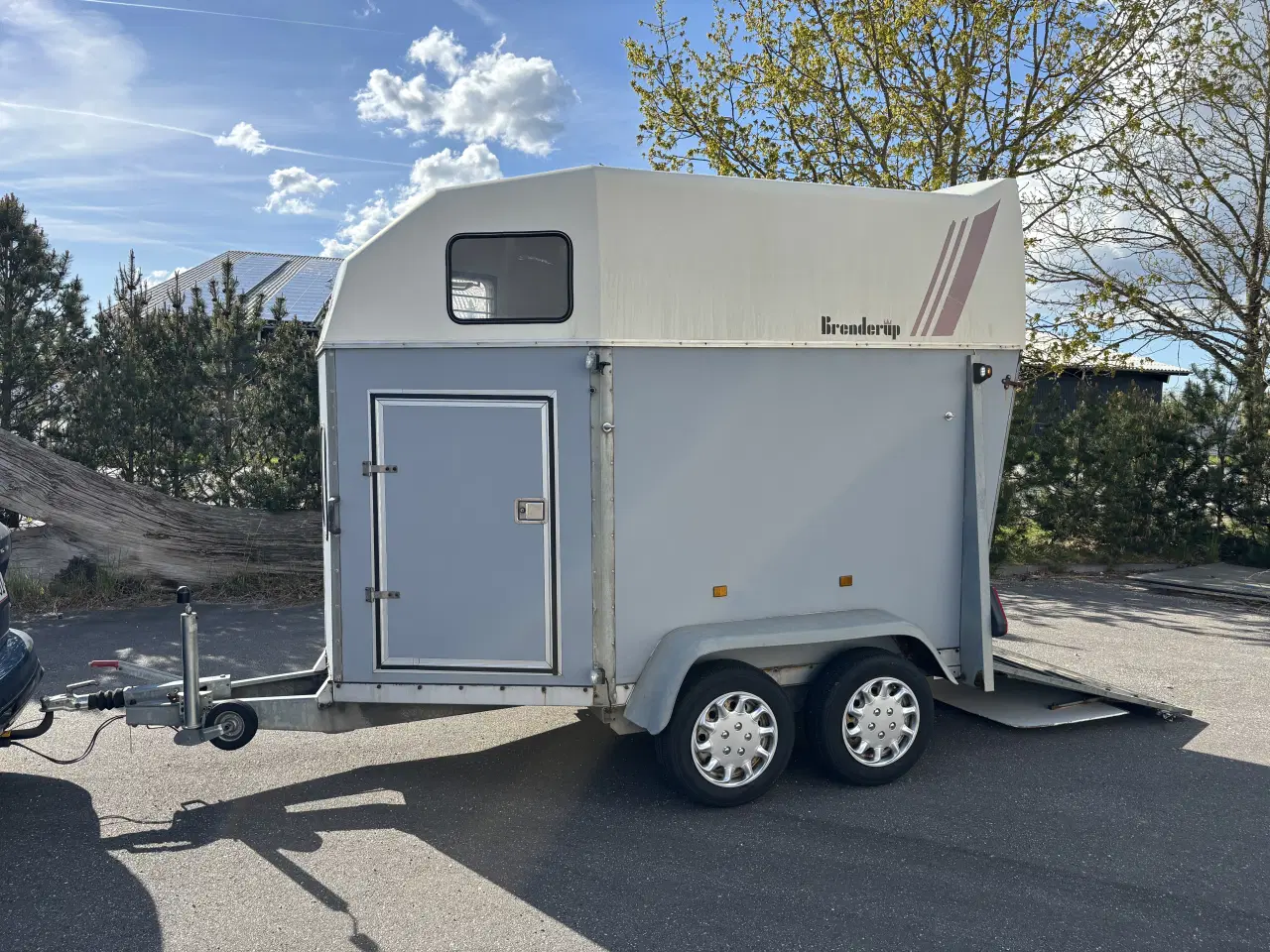 Billede 1 - Nysynet - Brenderup 33N hestetrailer