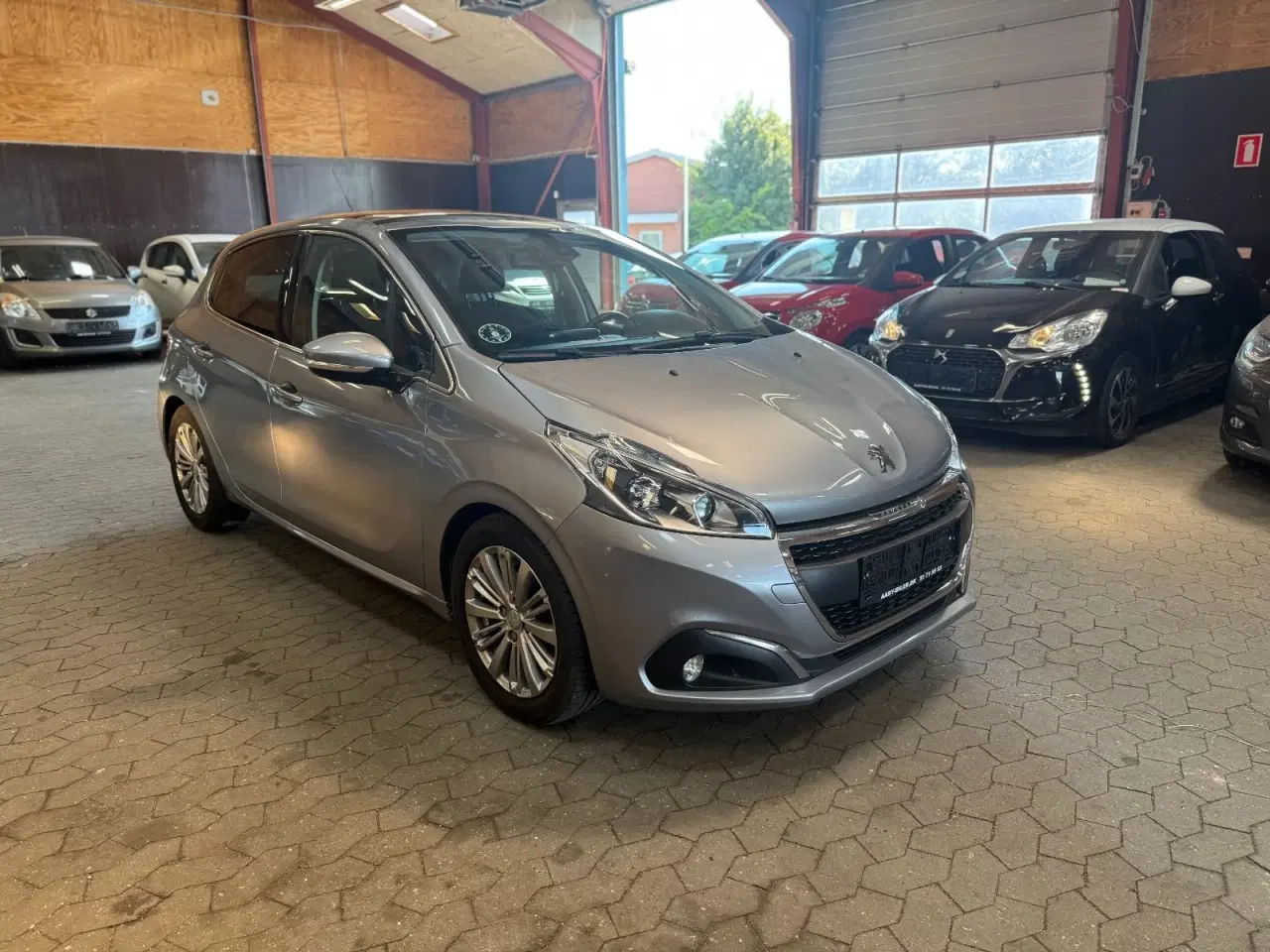 Billede 3 - Peugeot 208 1,5 BlueHDi 100 Allure Sky