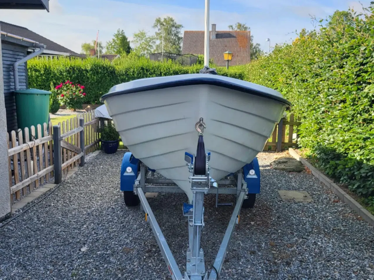 Billede 12 - Jolle med motor 