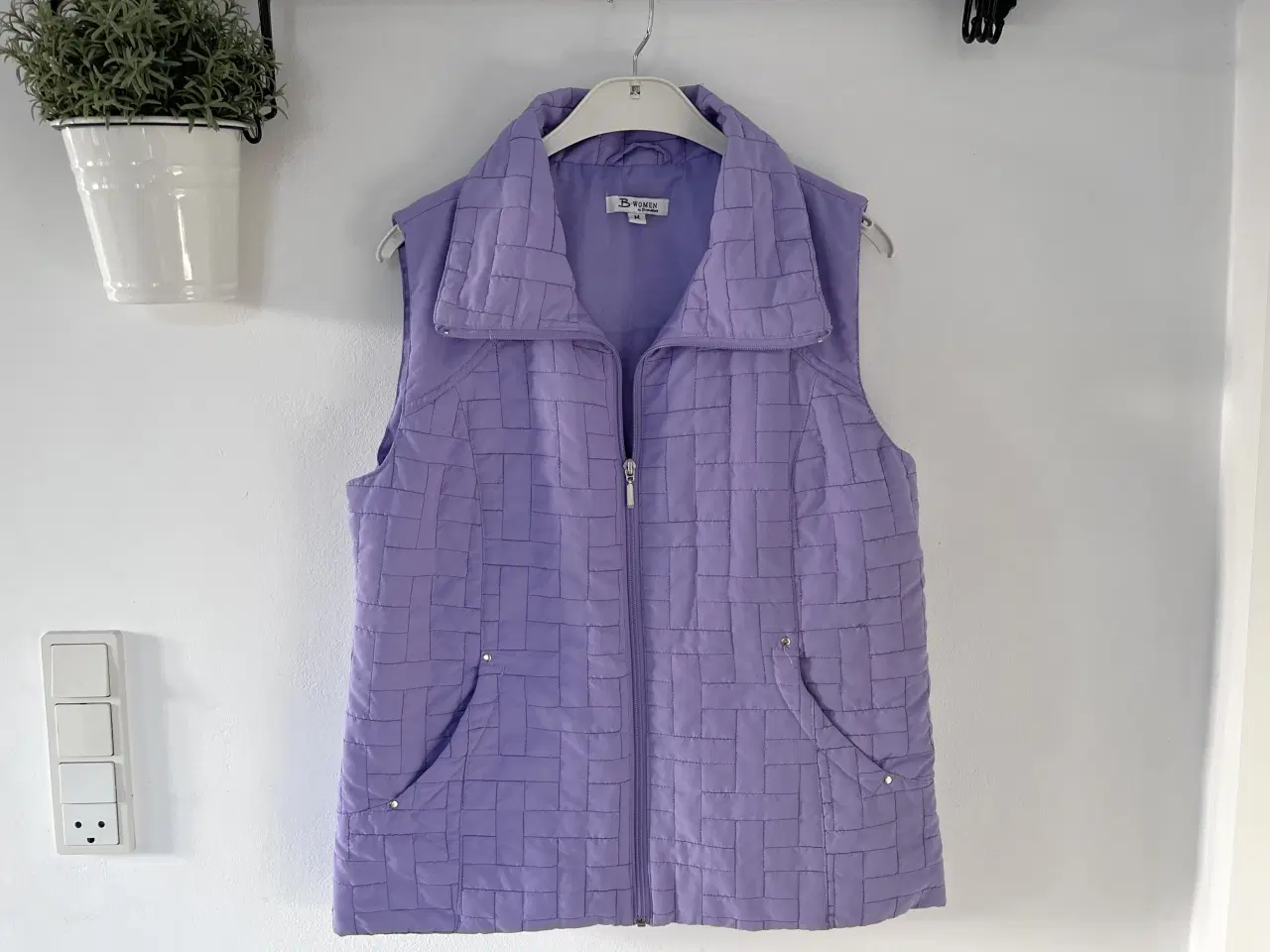 Billede 3 - Vest, Brandtex, Str M lys lilla
