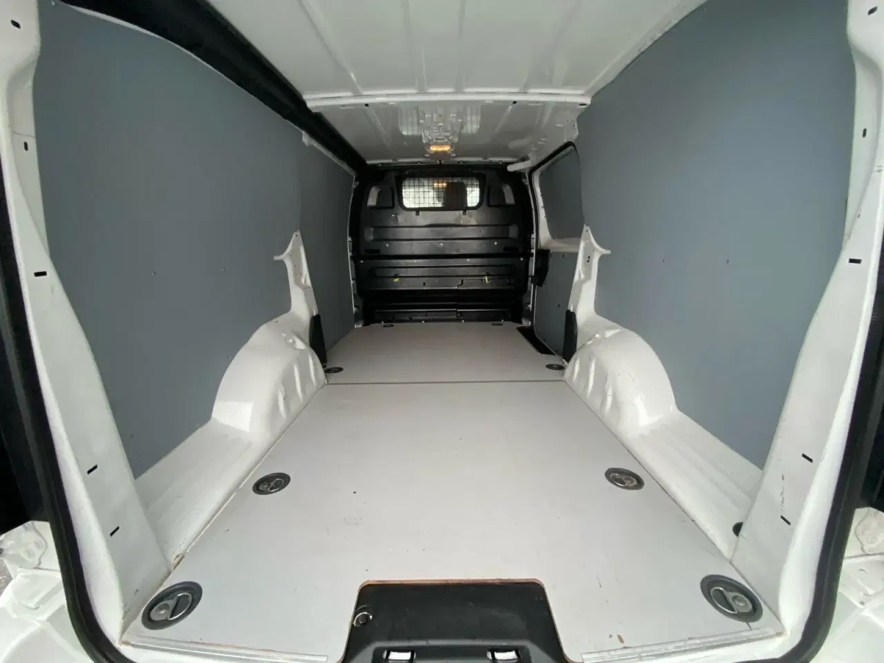 Billede 9 - Peugeot Expert 2,0 BlueHDi 144 L3 Plus Van
