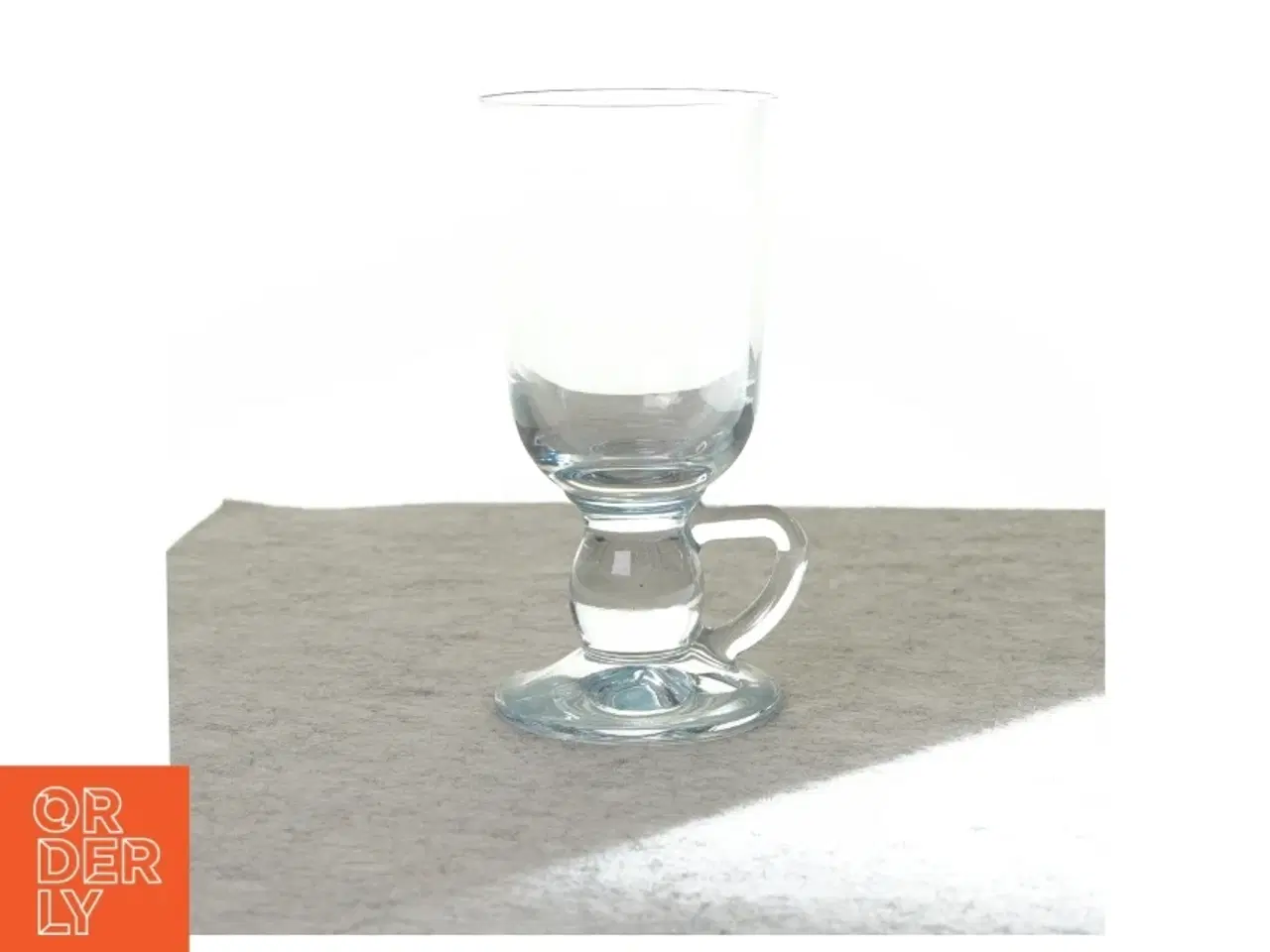 Billede 1 - Glas med hank (str. 15 x 8 cm)