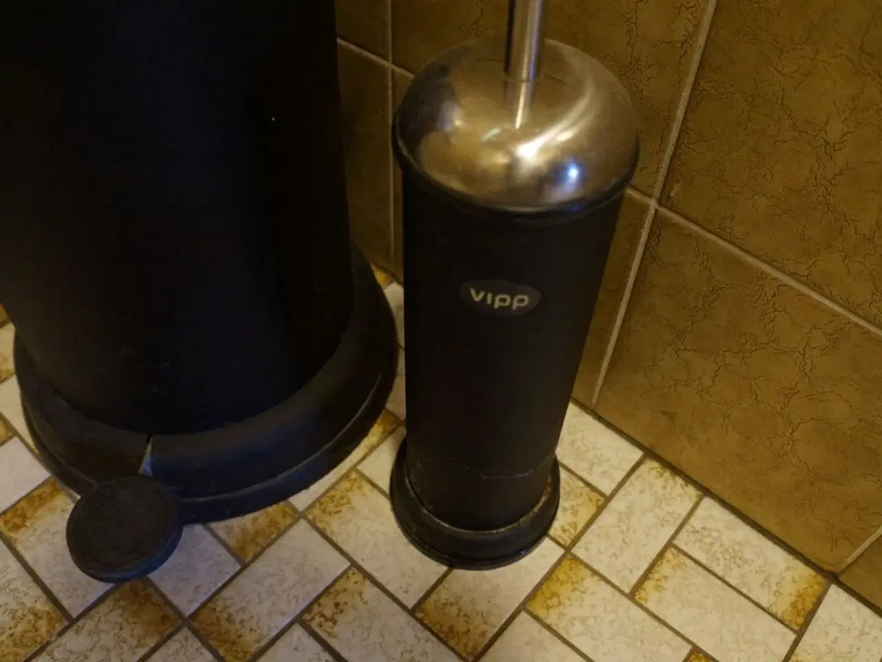 Billede 4 - Toiletspand & toiletbørste VIPP