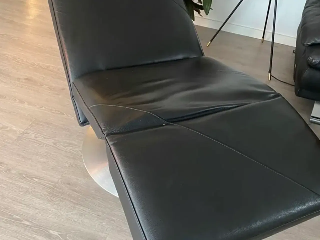 Billede 2 - Lækker lænestol i læder