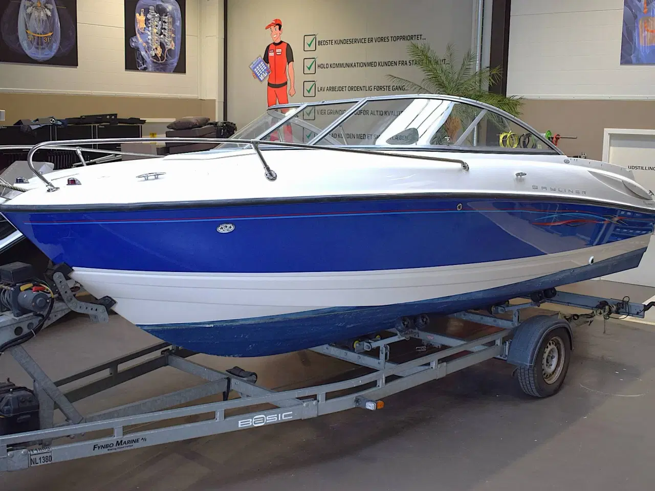 Billede 2 - Bayliner Capri 212 - Mercruiser 4,3 MPI/Udstyr