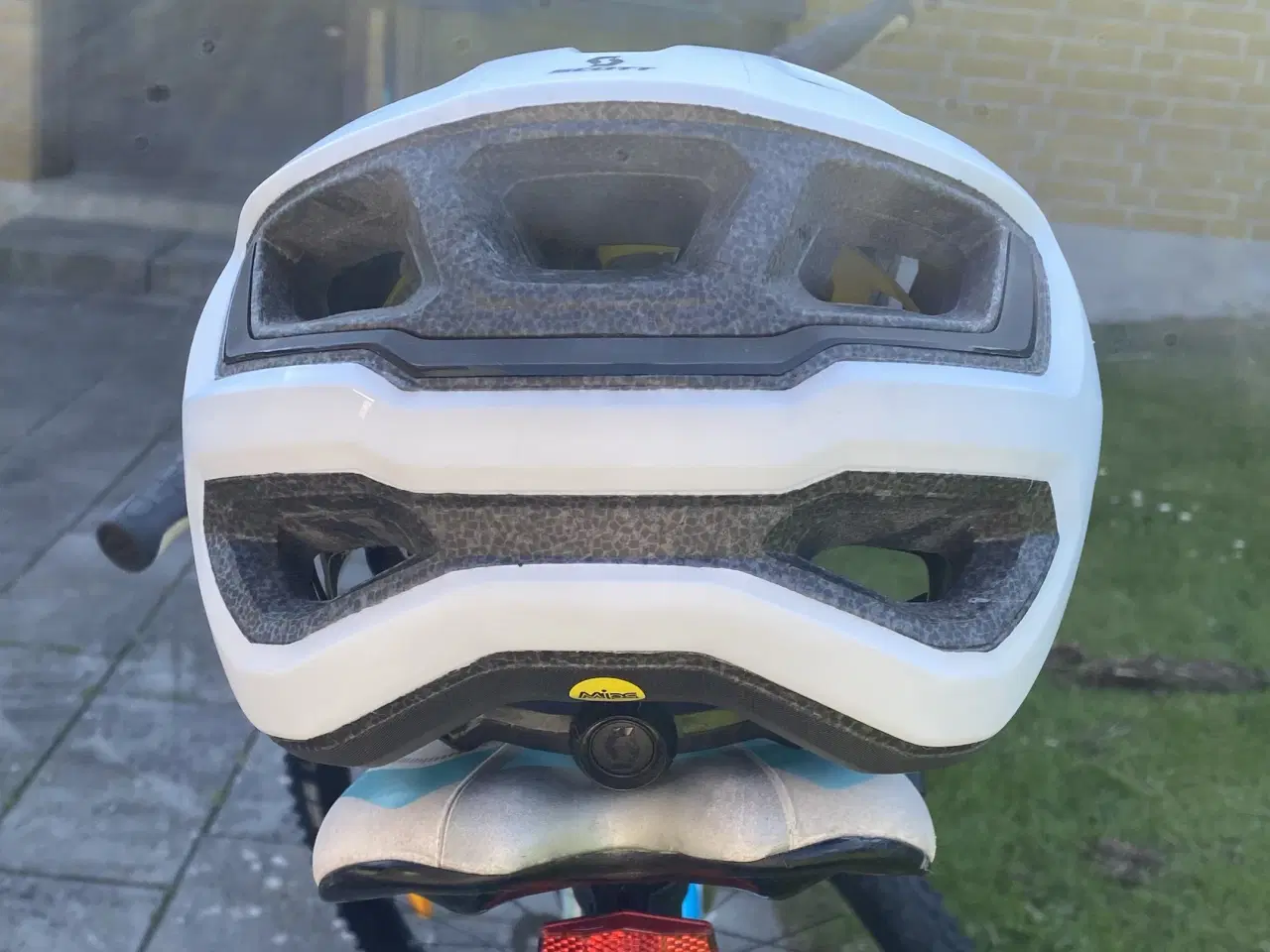 Billede 2 - Scott hjelm med mips