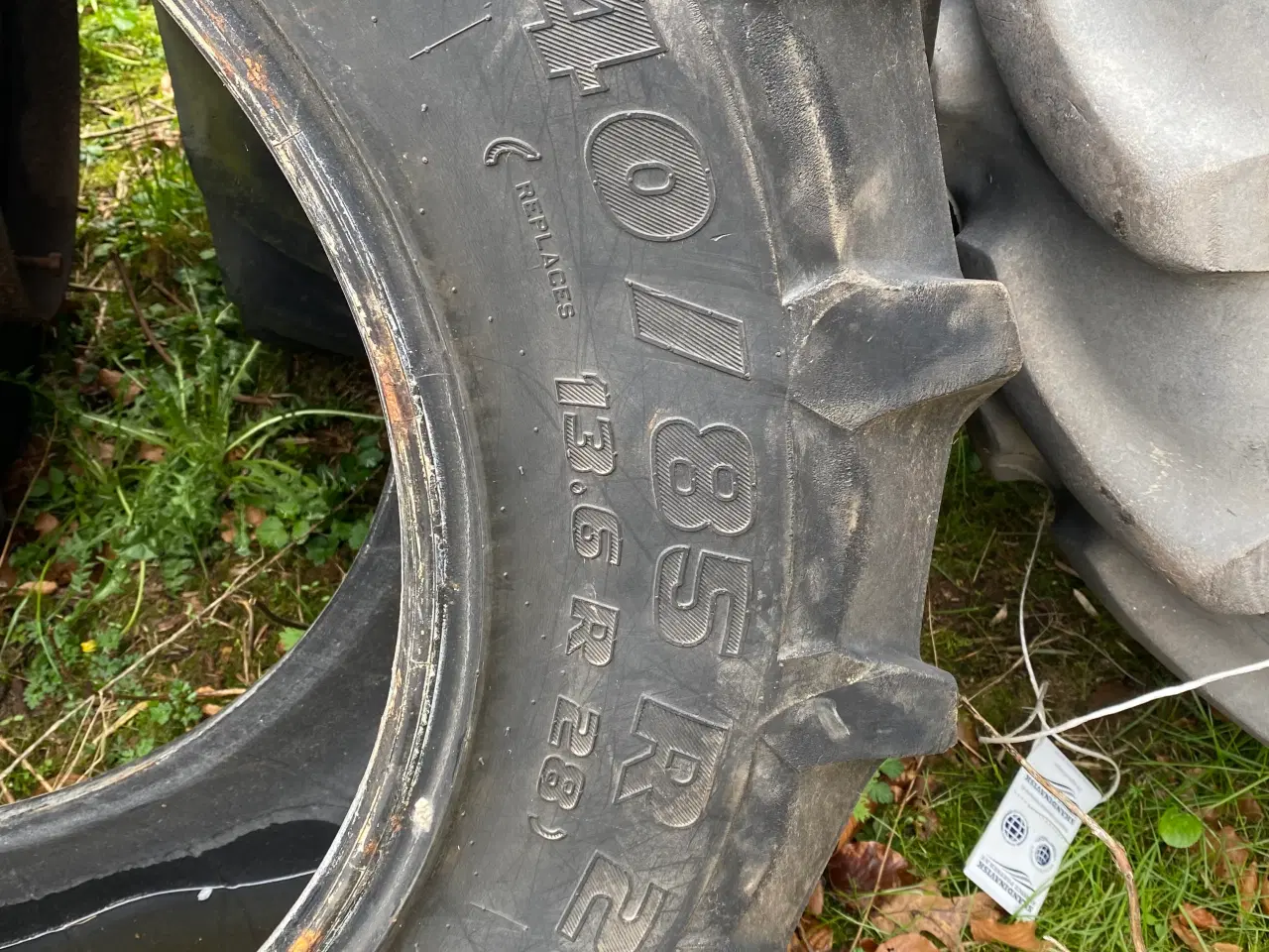 Billede 1 - Traktordæk,13.6 28, 340/85 R28, Pirelli