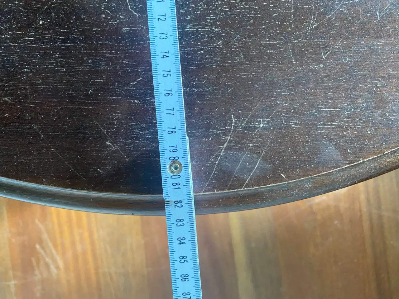 Billede 3 - Antikt spisebord med 4 polstrede stole 