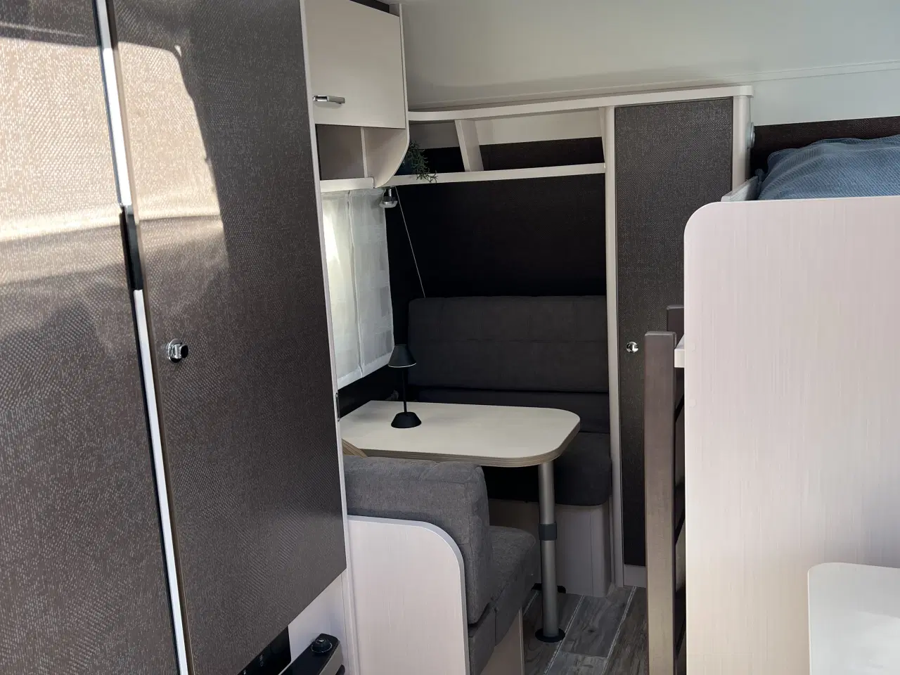 Billede 3 - Super lækker Dethleffs  C’Go Up 525 KR.  7 pers. V