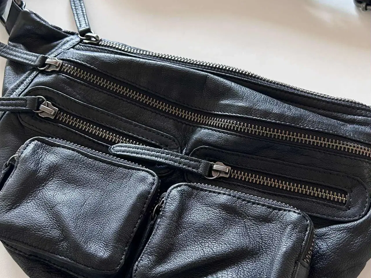 Billede 2 - Re:designed Bumbag Ly S, sort koskind