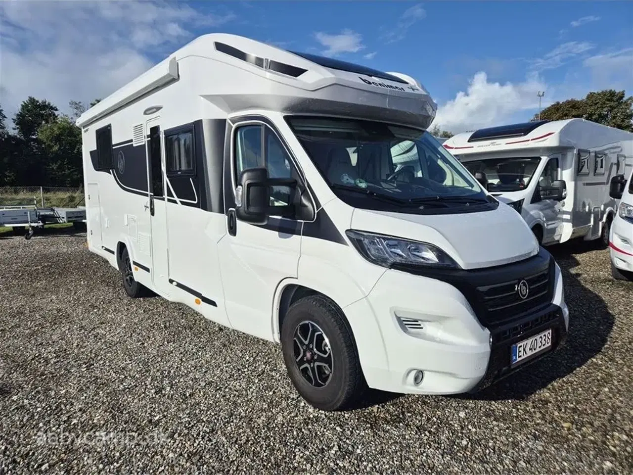 Billede 1 - 2024 - Benimar Mileo 297   Nk pakke. Automatgear. solceller. Lithium batteri. Markise. cykelstativ. Queensbed.