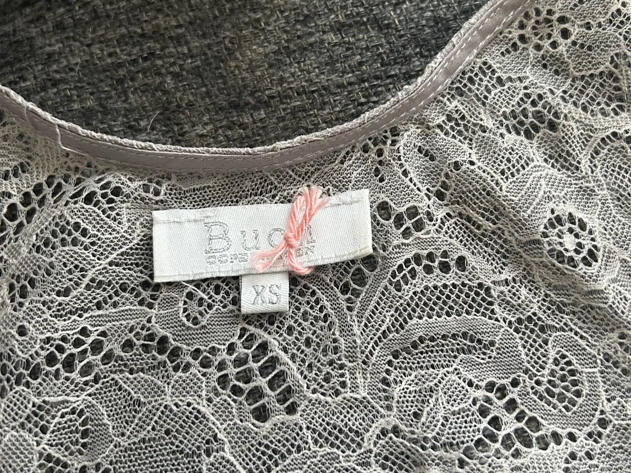 Billede 2 - Top fra Buch Copenhagen 