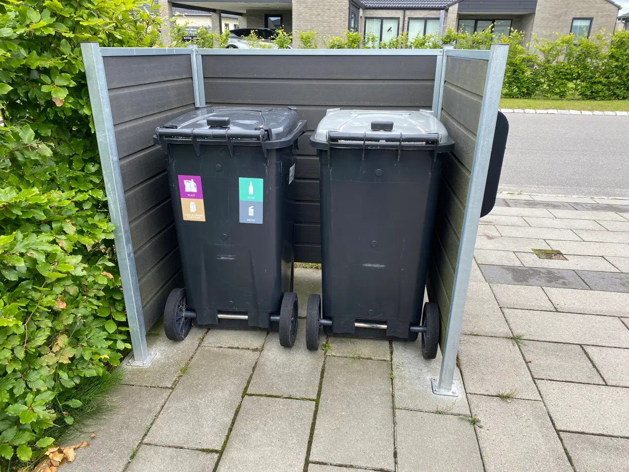 Billede 2 - Skraldespandsskjul - kan udvides til flere spane
