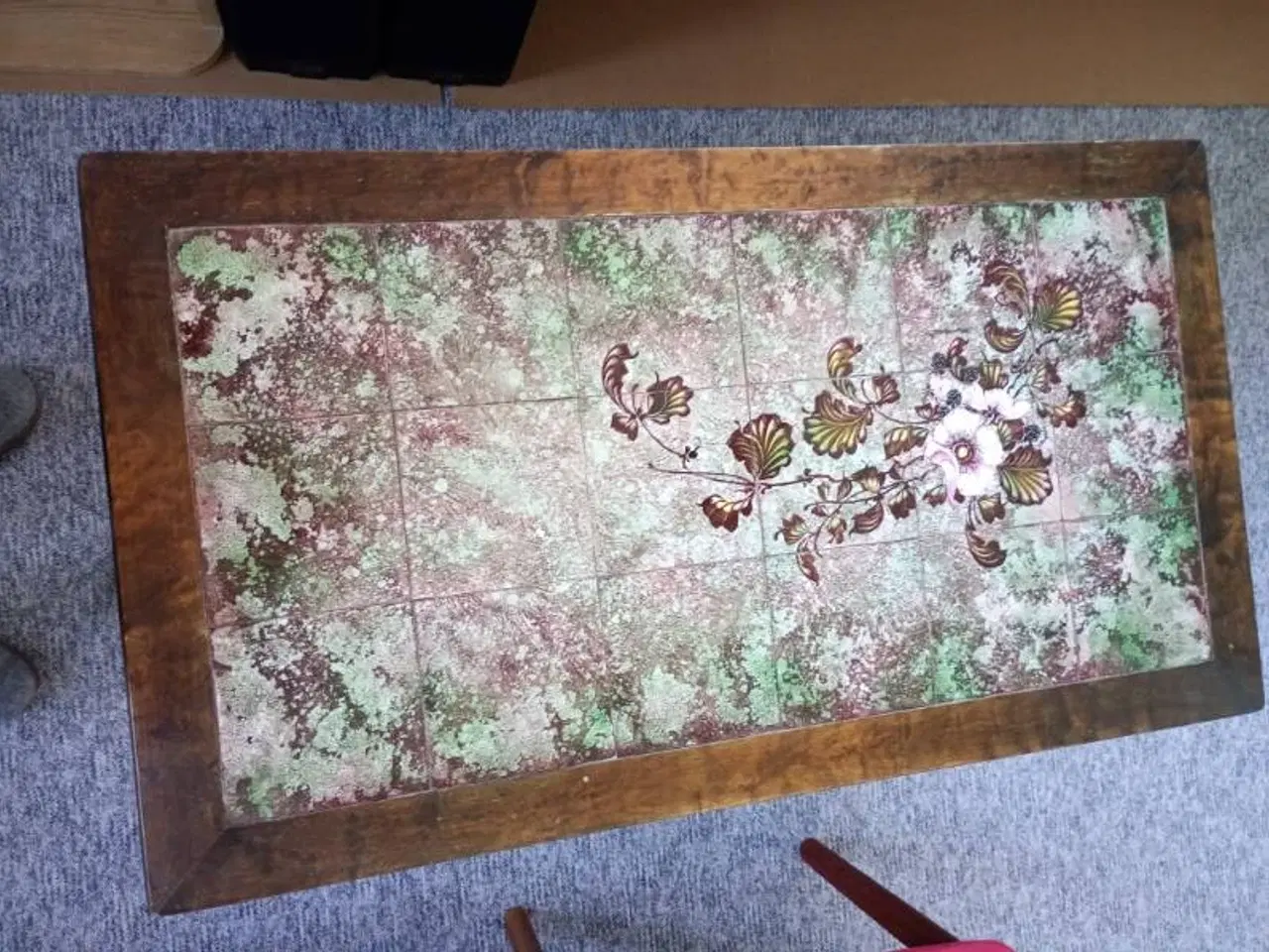 Billede 3 - Gammelt sofabord med kakler