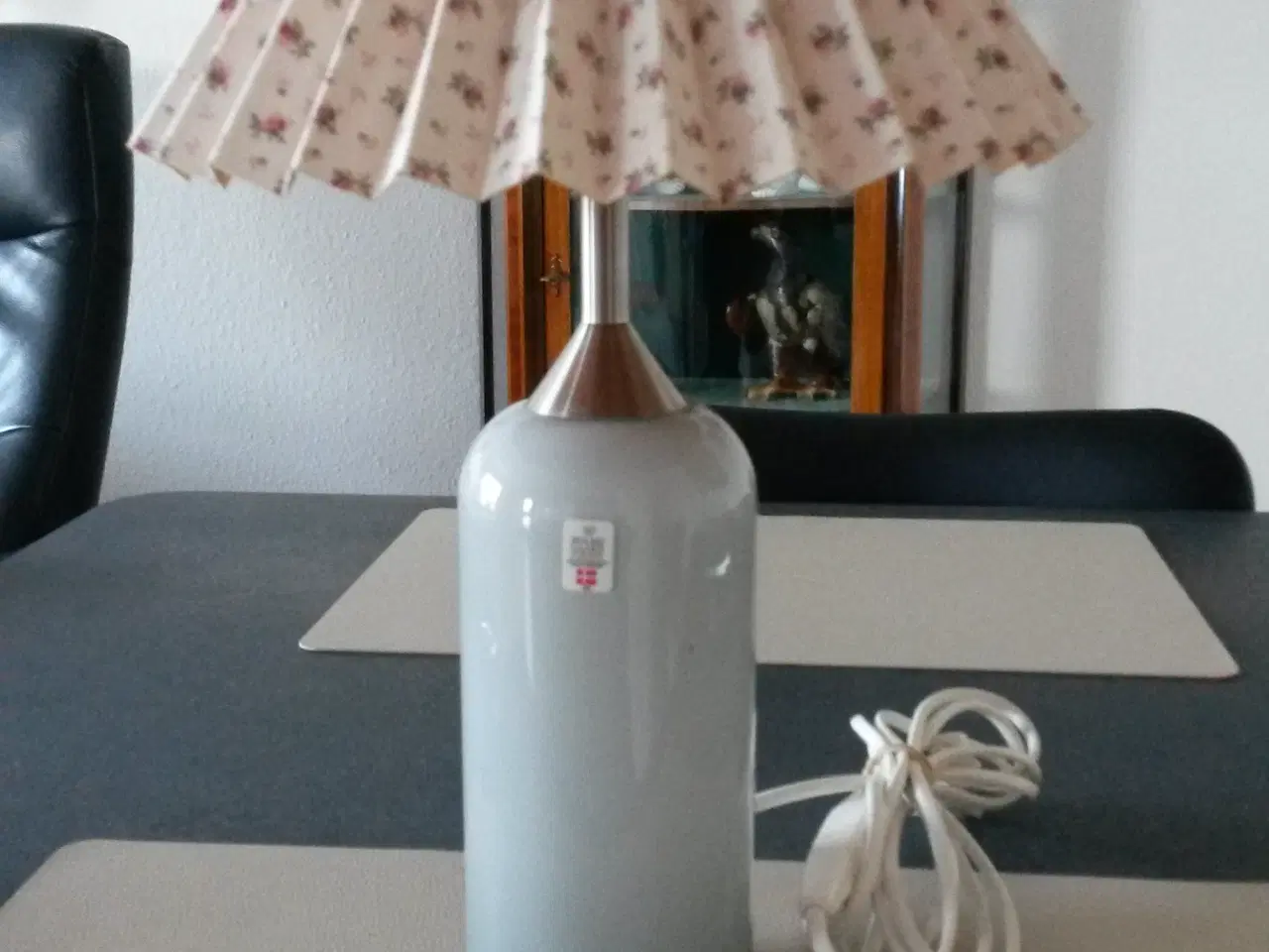 Billede 1 - grå holmegårds lampe på 18cm højde på glas