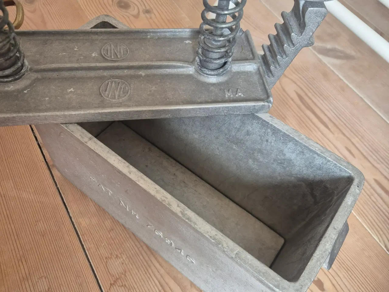 Billede 2 - God gammeldags rullepølsepresser