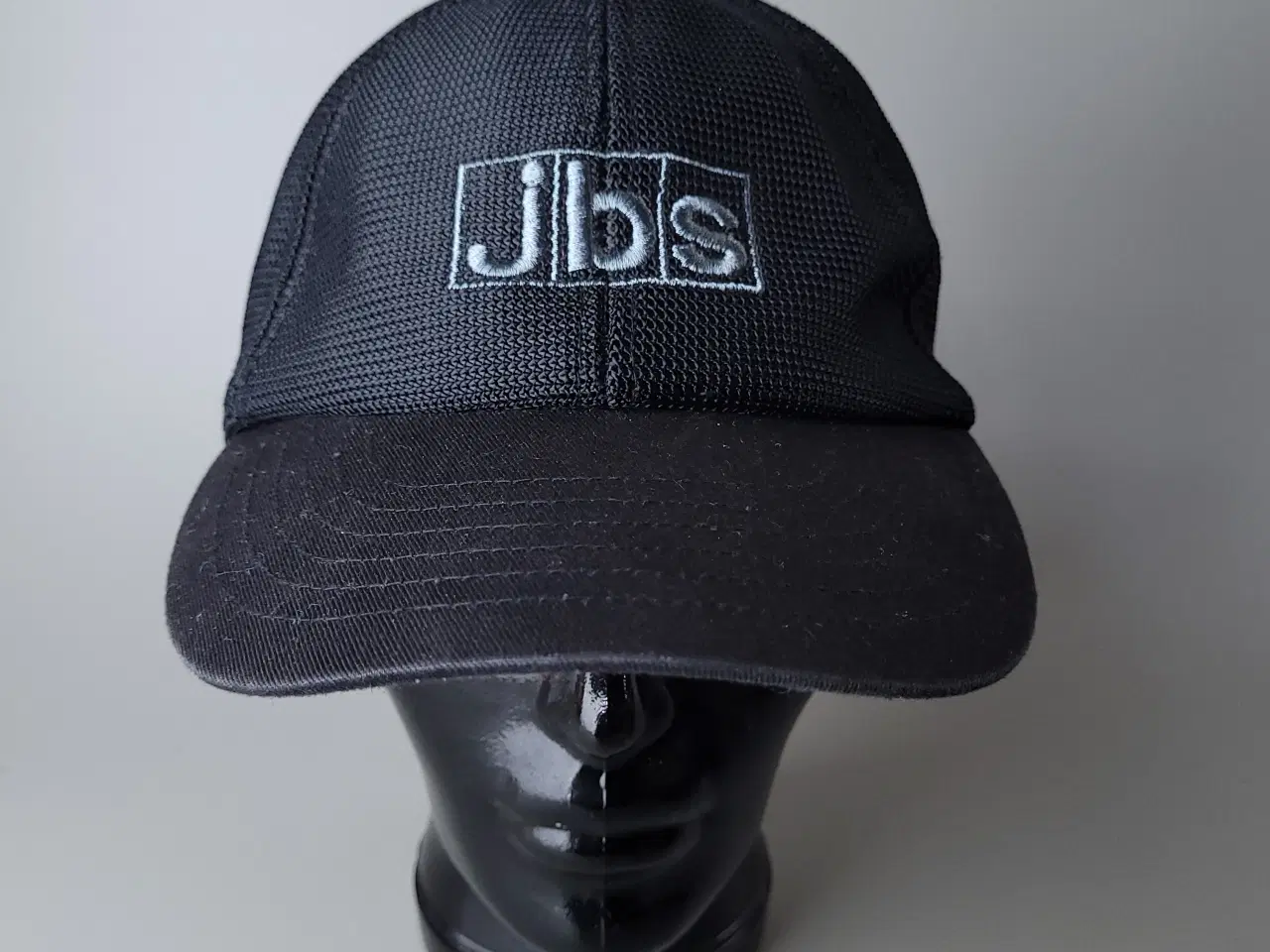 Billede 1 - ⭐️· Sort JBS Kasket med Mesh og Justerbar Rem