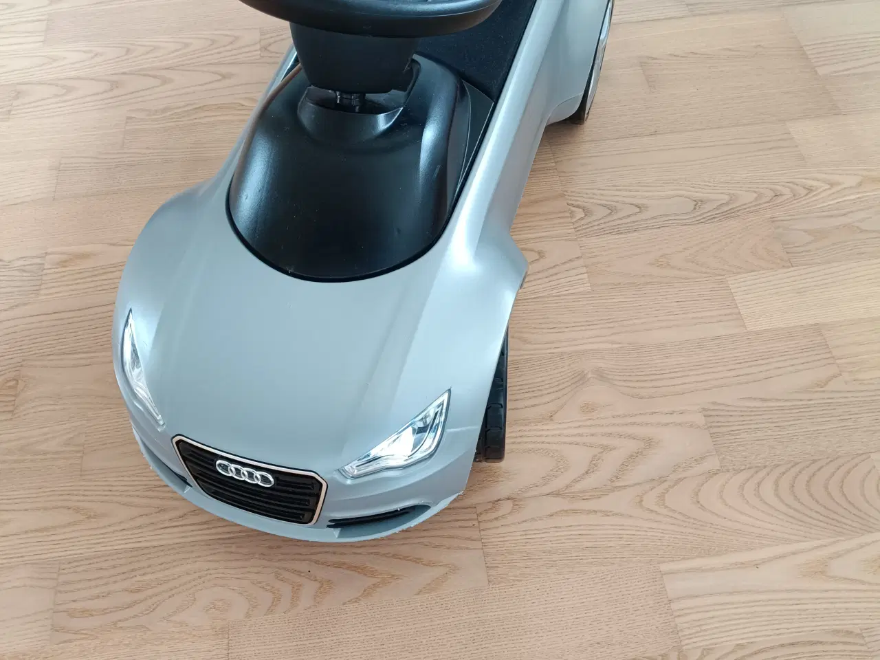 Billede 2 - Audi gåbil