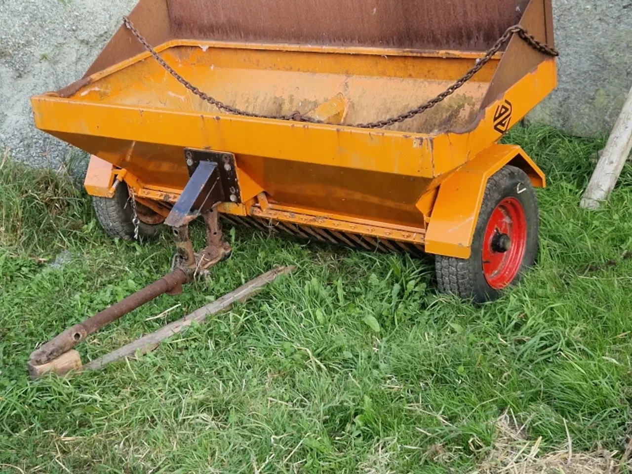 Billede 2 - Grusudlægger til traktor/ATV