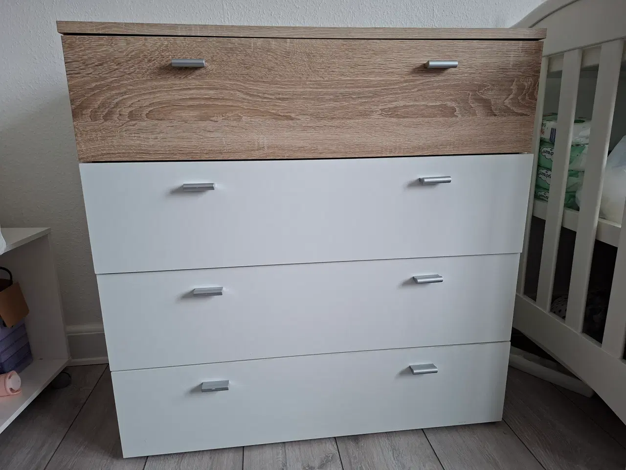 Billede 3 - Jysk kommode med 4 skuffer sælges i Aabenraa