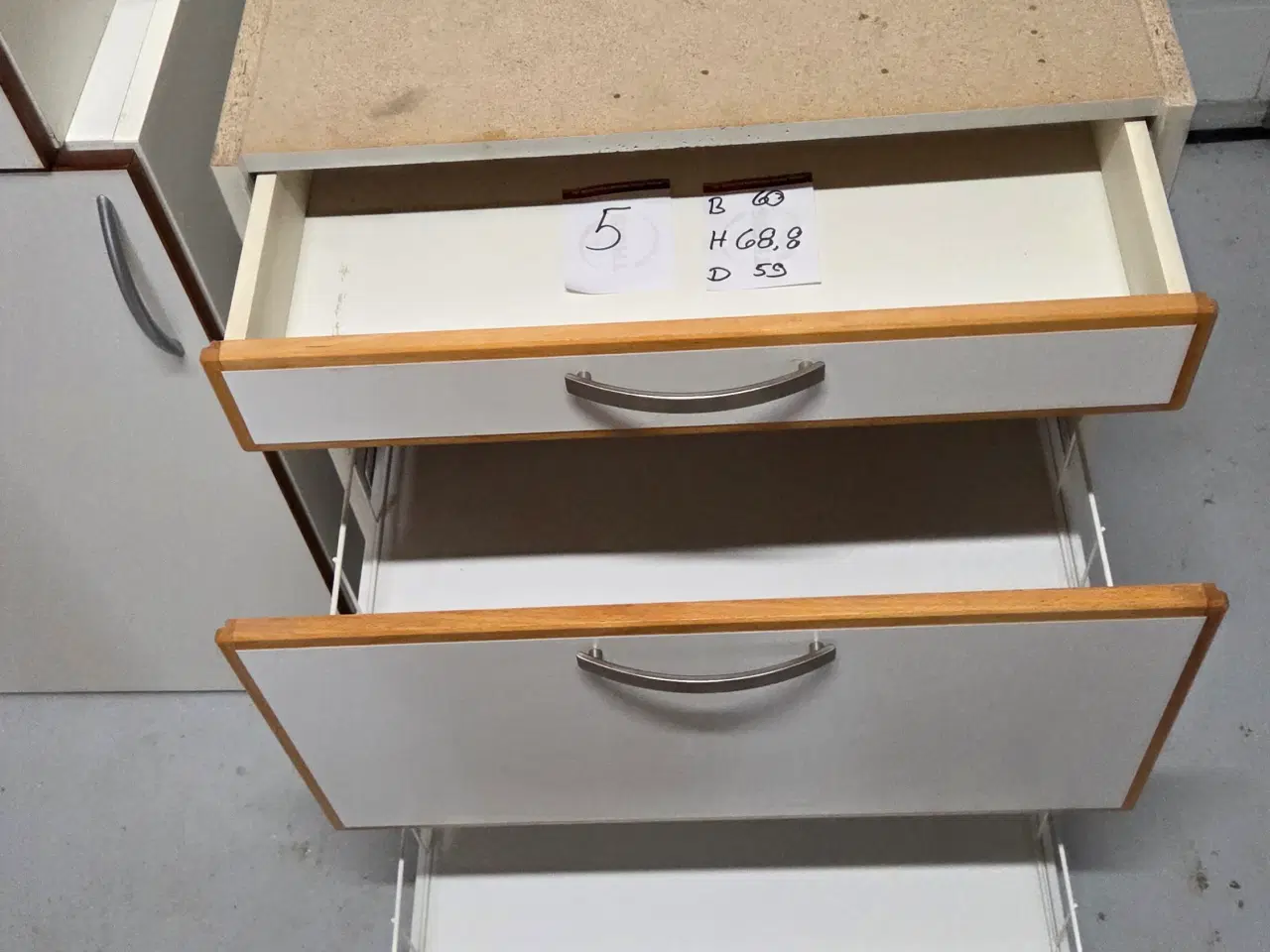 Billede 8 - Køkken elementer, flotte