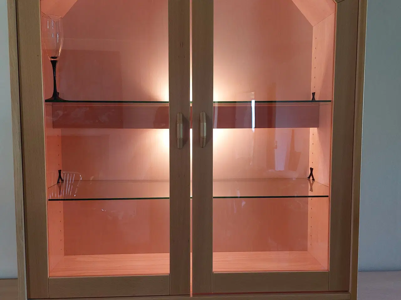 Billede 2 - Reolsystem med vitrine